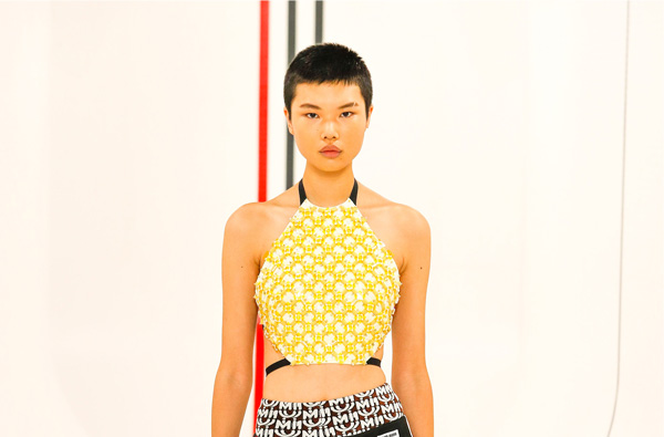 ten makeup looks to try from the ss21 shows
