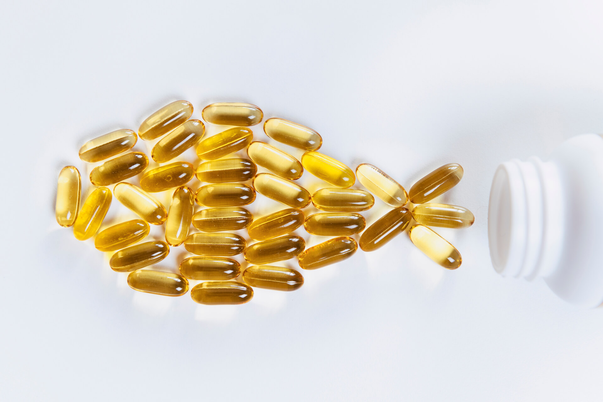 Omega 3 masne kiseline u kapsulama posložene u obliku ribe