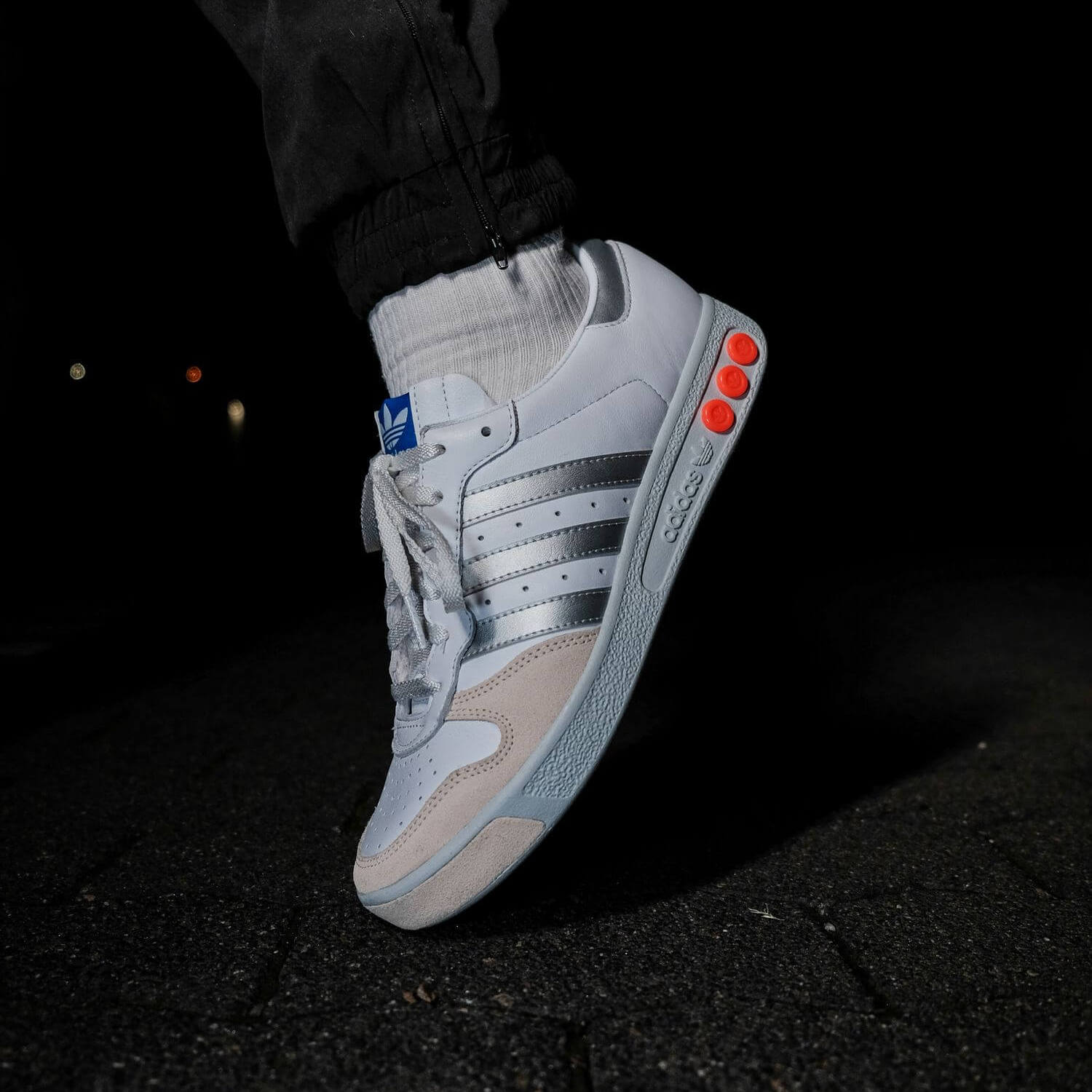 on feet - adidas - G.S. - cloud white/silver metallic/wonder white - H01818