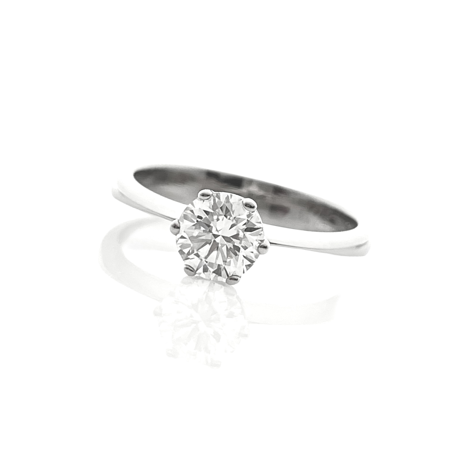 Wagner Weißgold Solitaire Ring mit 0.77ct Brillant — Bild 2 von 7