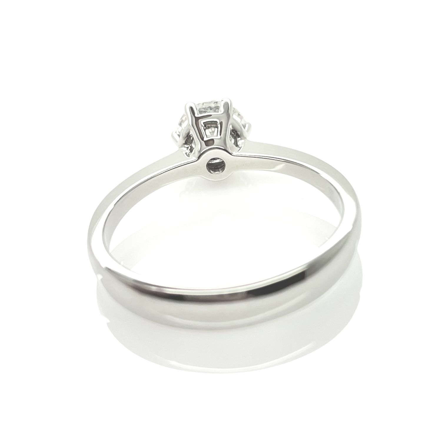 Wagner Weißgold Solitaire Ring mit 0.77ct Brillant — Bild 3 von 7