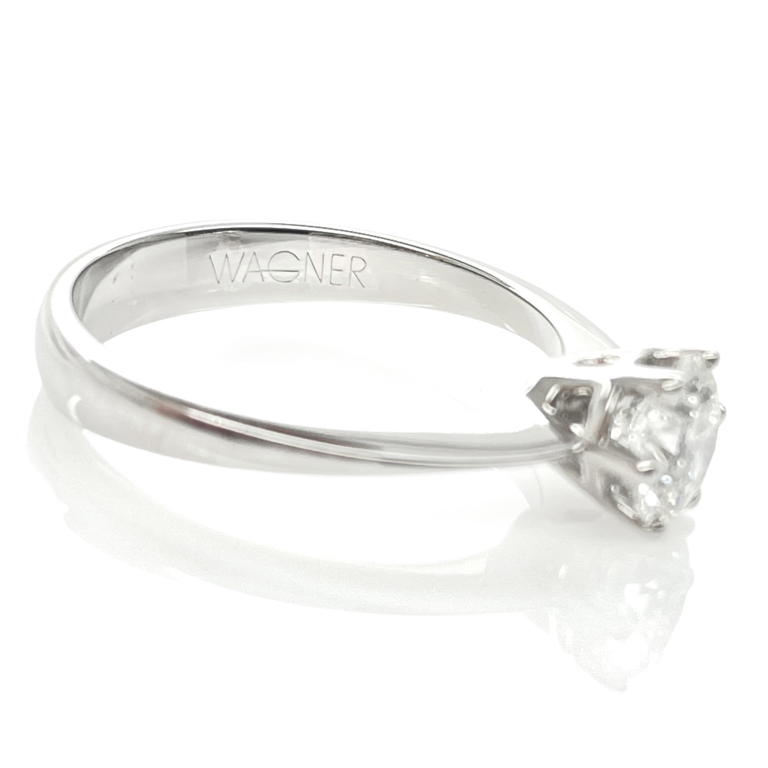 Wagner Weißgold Solitaire Ring mit 0.77ct Brillant — Bild 5 von 7