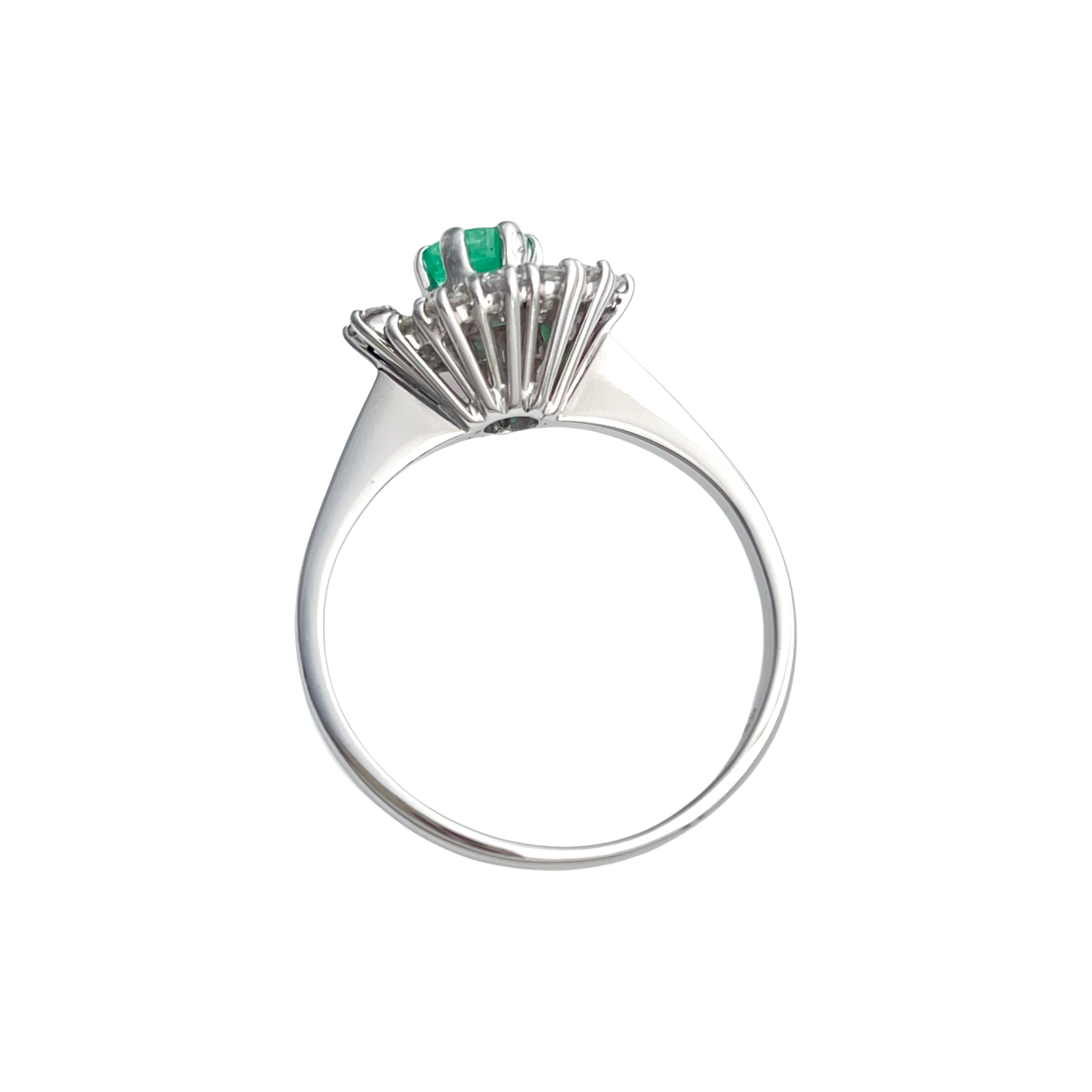 Weißgold Brillant Ring mit ein Smaragd — Imagen 4 de 4