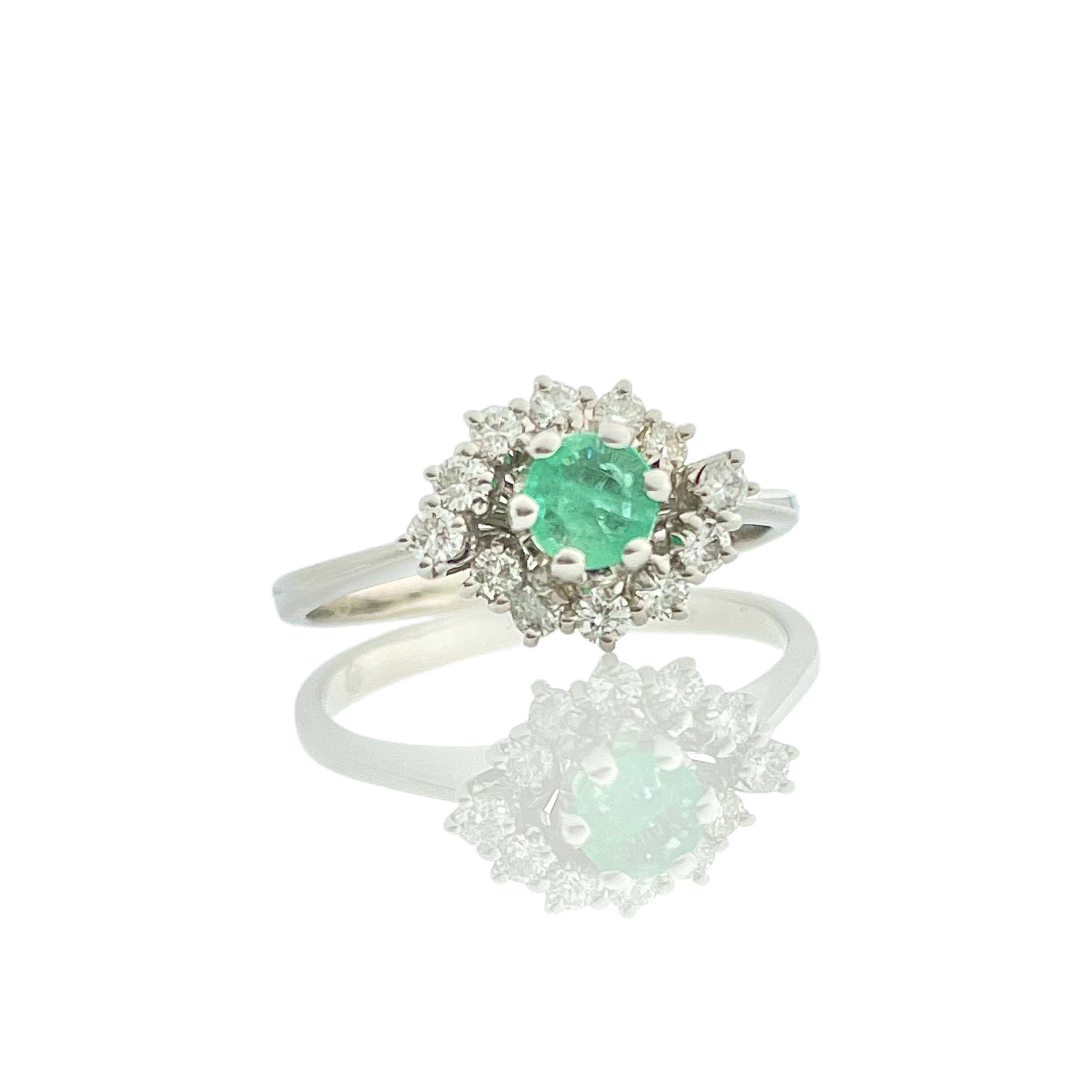 Weißgold Brillant Ring mit ein Smaragd — Imagen 2 de 4