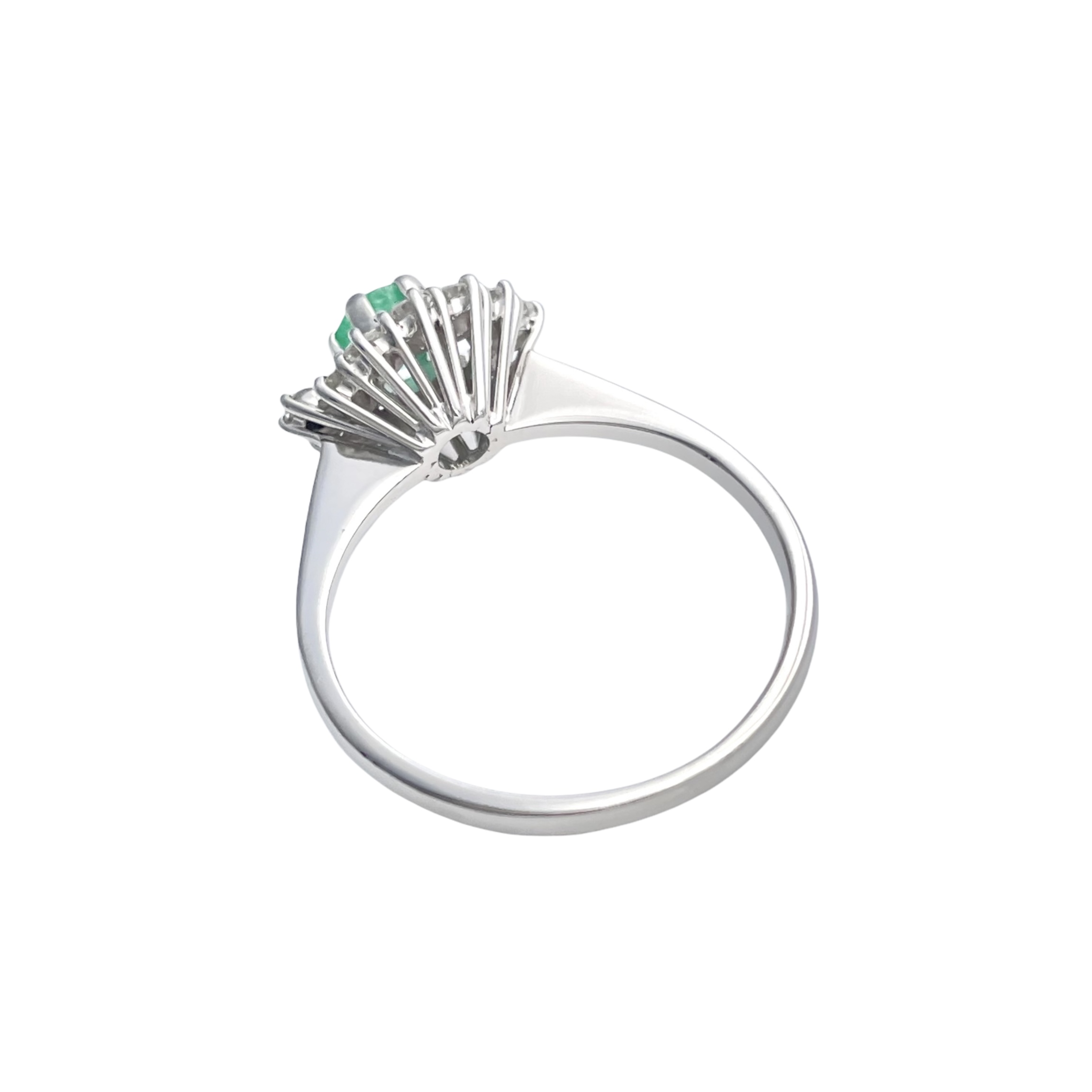 Weißgold Brillant Ring mit ein Smaragd — Imagen 3 de 4