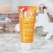 Kem Chống Nắng Farmona Sun Face Cream Oil Free Spf 50 dành cho da dầu mụn