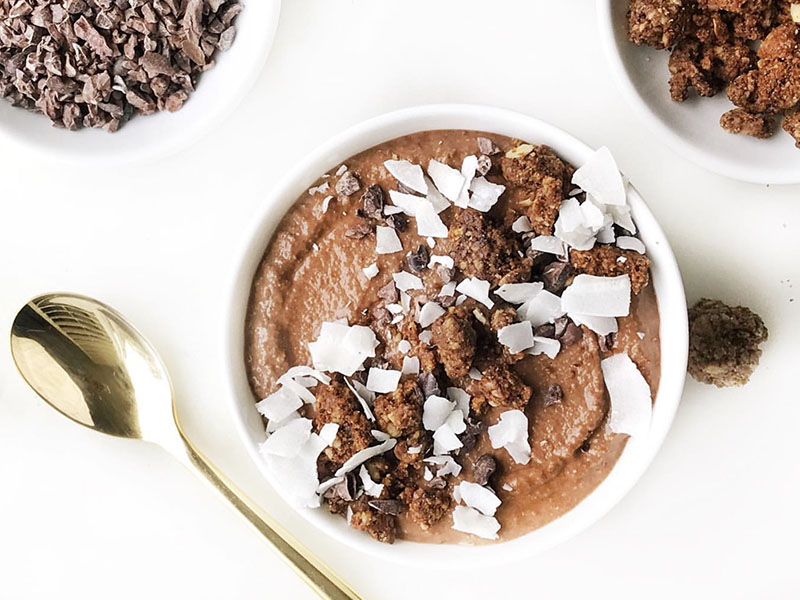 Chocolate Maca Smoothie Bowl