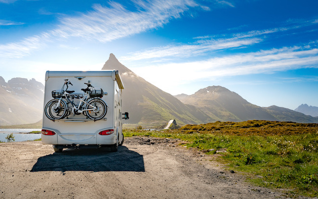 rv driving in desert