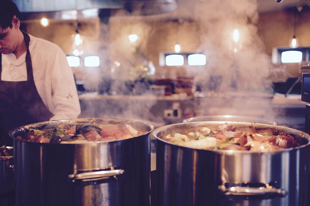 Kitchen extract duct cleaning is an absolute must to maintain cleanliness and prevent fires