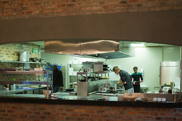 choosing commercial kitchen cleaning services