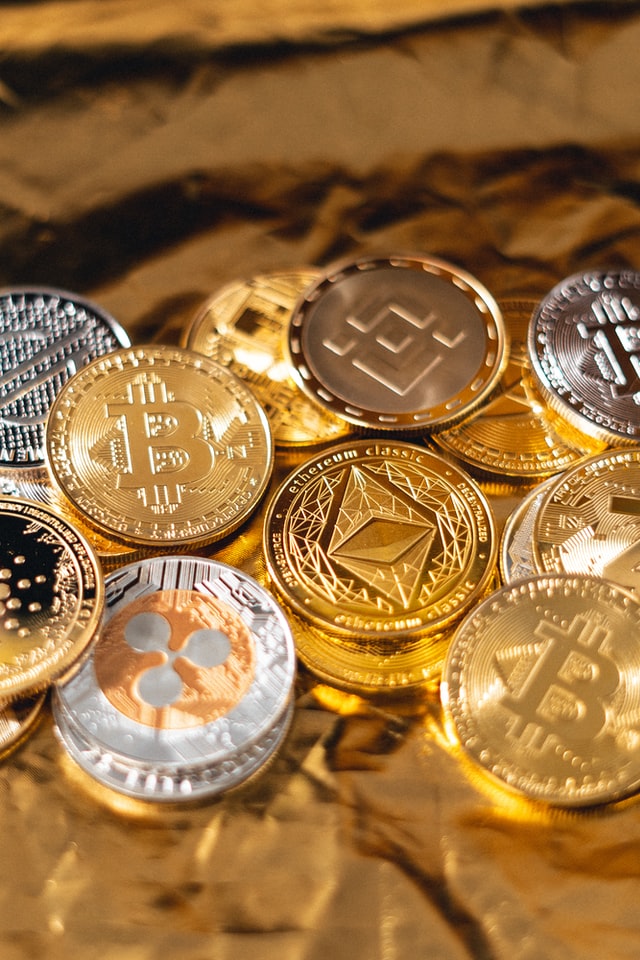 Which Countries Want to Adopt Crypto or Central Bank Digital Currencies (CBDC) as Legal Tender?