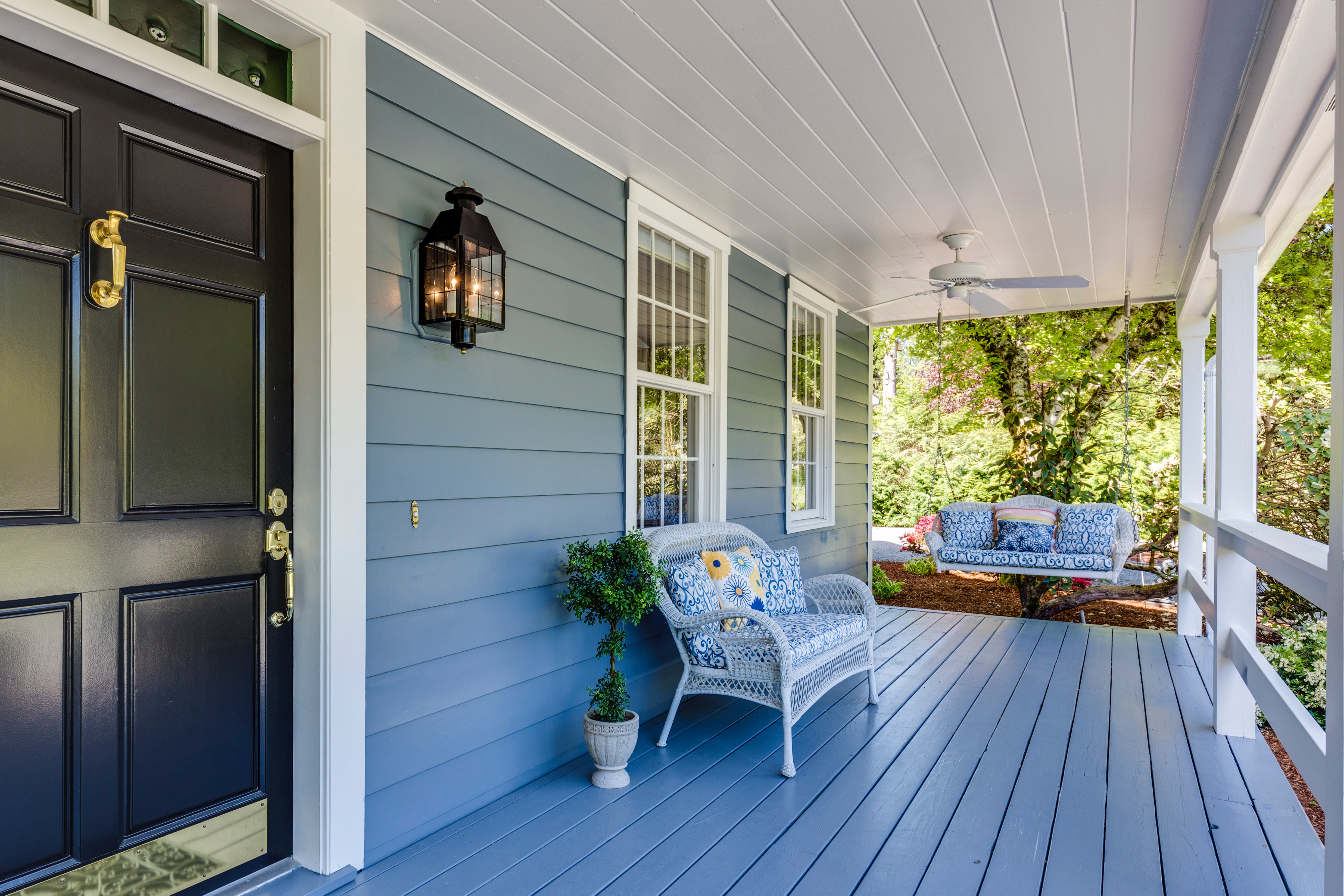 Our Take on Charlotte’s Summer Real Estate Market 1 francesca-tosolini-XcVm8mn7NUM-unsplash