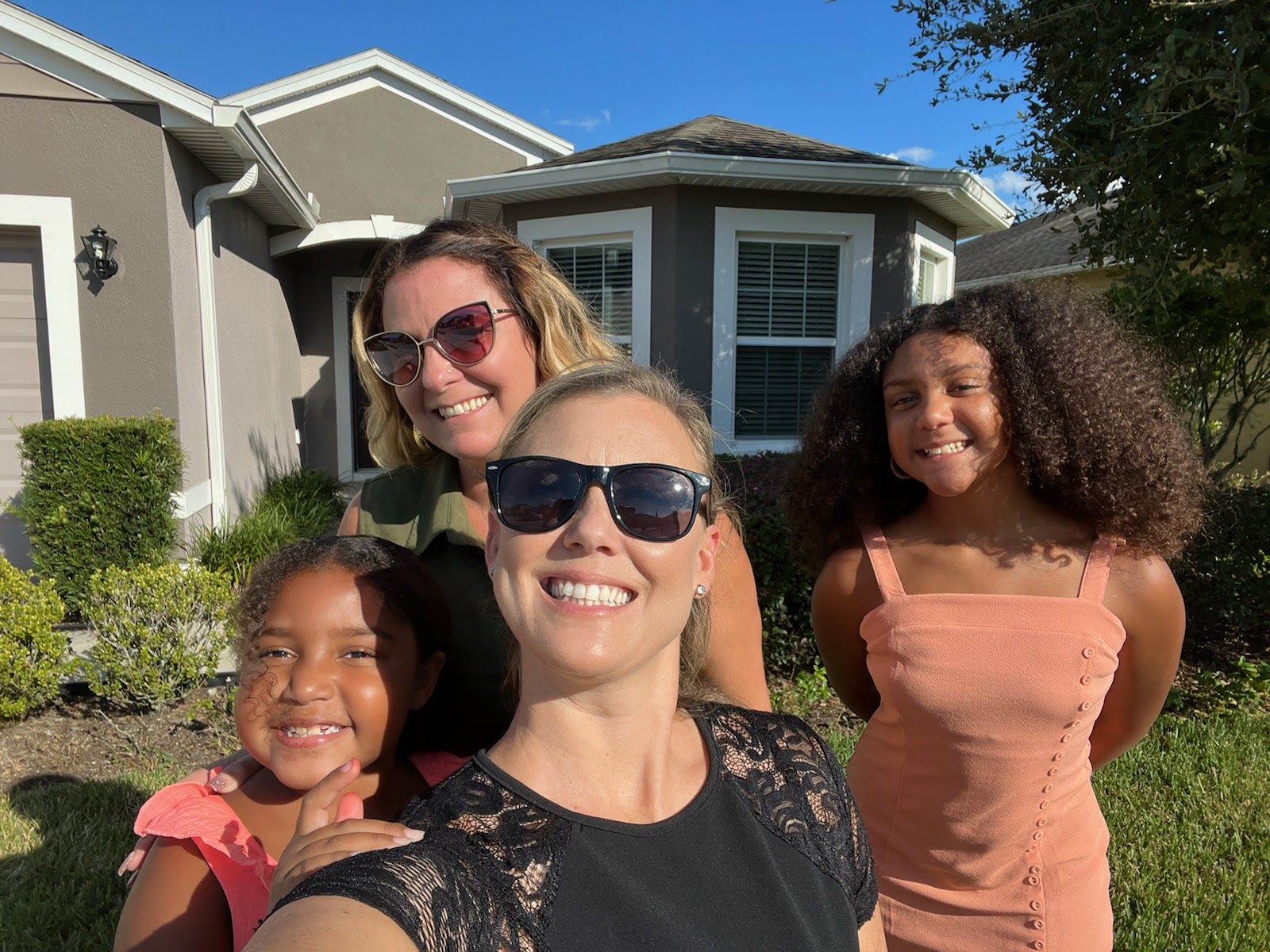 How This Single Mom Used Ribbon To Win Her Family's First Home 1 61a8df06b80963d122f89b22 LBX6MUTFSIEt5zmWaPzw7 dLBWsU0WcXA0QSrquHTq8UED ZsEusUeYgfY8pNzmt5fDji7ZwVs 0cidYXMuIKBonZt3h0YAbehq16GZgjiggDpPGJNeu