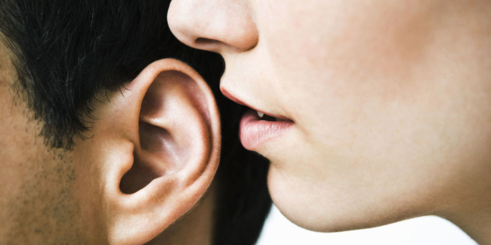 Sức mạnh những lời ngọt ngào trong khi 'yêu'