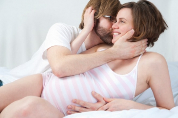 Khám phá bí ẩn 'chuyện ấy' khi có bầu