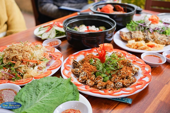 Review Top 10 quán hải sản giá rẻ tại Đà Nẵng không thể không đến