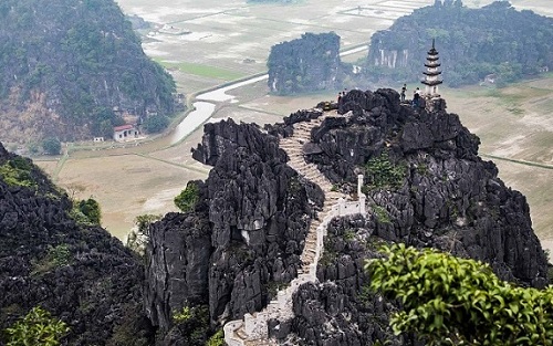 vẻ đẹp hùng vĩ của hang múa