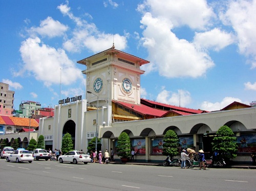chợ bến thành - điểm đến hấp dẫn khi du lịch sài gòn