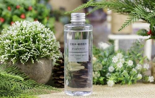 Nước hoa hồng Muji