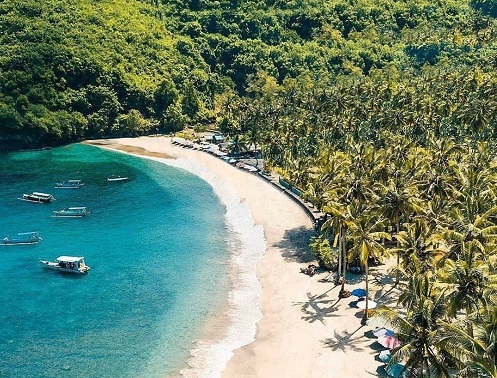 mùa Khô là mùa du lịch cao điểm mà du khách đổ về du lịch maldives