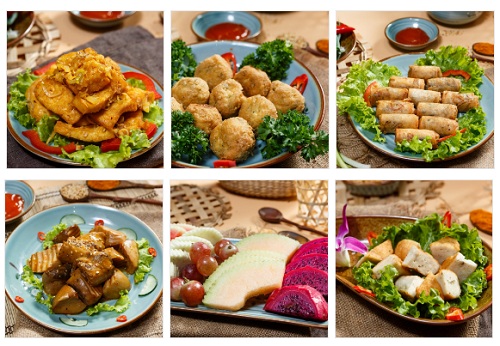 bàn tiệc chay đầy hấp dẫn ở quán buffet chay hương thiền