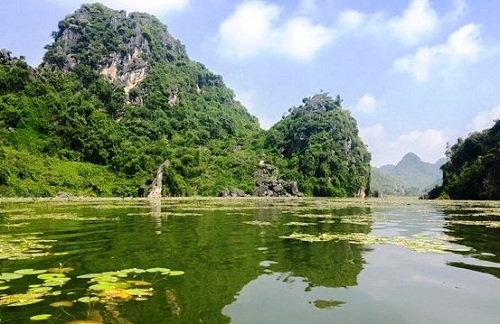 cảnh non nước hữu tình ở hồ quan sơn