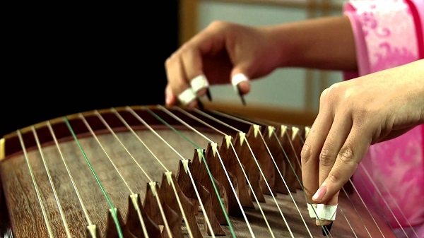 thưởng thức đàn tranh