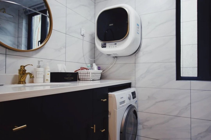 Căn hộ 70m² trên tầng 33 đẹp hút hồn với thiết kế gạch sàn bếp hình lục giác độc đáo - Ảnh 16.