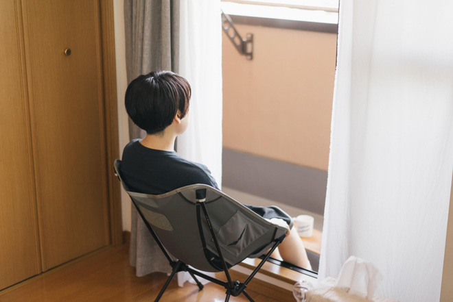 Hai chị em gái sống thoải mái trong căn hộ nhỏ xíu 25m² nhờ áp dụng nghệ thuật sắp xếp này - Ảnh 10.