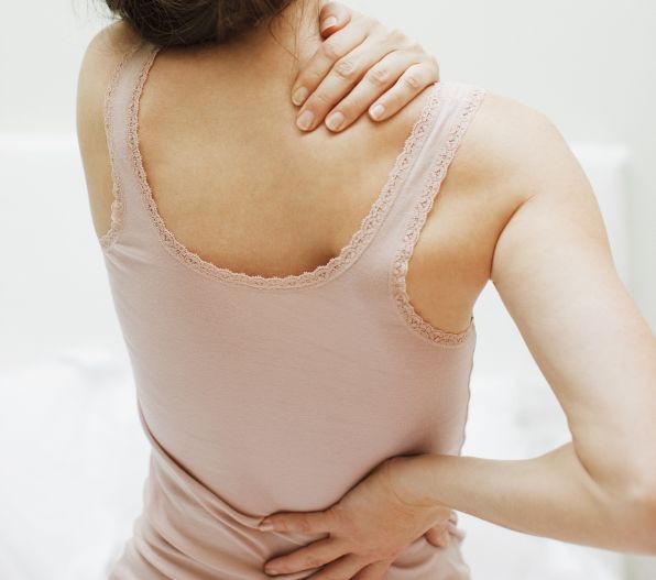 Cánh tay tong teo gây ám ảnh của cô gái trẻ sau 6 tháng giảm cân