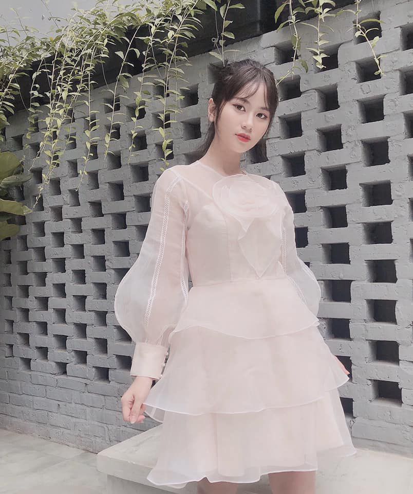 3 tháng giảm gần 30kg, nữ sinh phủ nhận “lột xác” nhờ dao kéo - 7