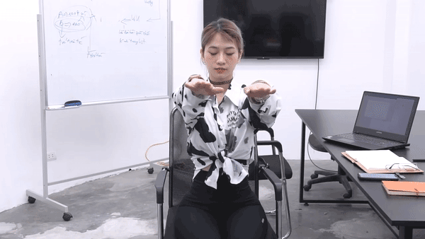 Chỉ với một chiếc ghế tựa, giảm cân chưa bao giờ dễ dàng hơn thế