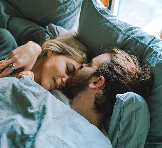4 bí quyết 'nóng' giúp các cặp vợ chồng ân ái ngay cả khi con nhỏ không rời nửa bước