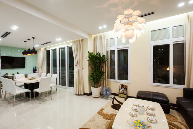 Yếu tố sân vườn bao quanh nhà