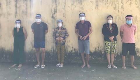 Bực tức vì thua bạc nghi do gian lận, đe doạ người thắng để lấy lại tiền