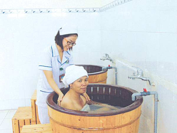 tắm thuốc chữa bệnh