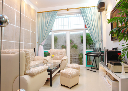 Không gian tiếp khách thoáng rộng
