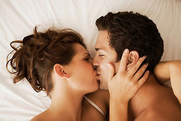 2 điều mà mọi anh chồng cần biết để khiến phụ nữ thỏa mãn khi 'yêu' - 1