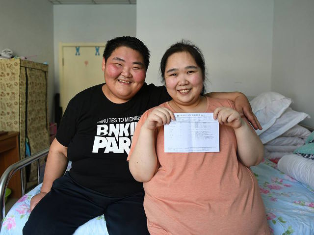 Gặp lại cặp đôi 5 năm không thể 'yêu' vì quá béo