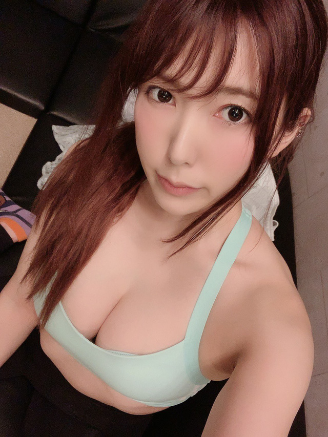 Góc khuất cuộc đời Yui Hatano: Bị bạn trai lạm dụng để trả nợ, phải đi đóng phim nóng tới 27 ngày trong tháng - Ảnh 11.