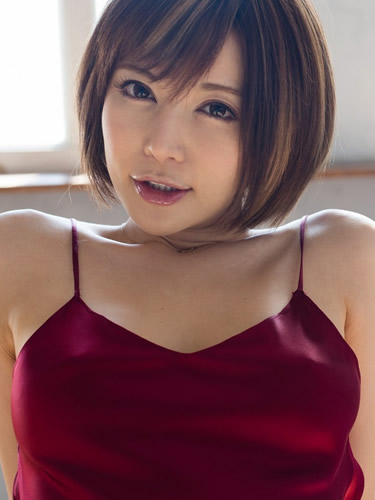 Cô đào 18+ Nhật Bản bất ngờ kể chuyện tình ái gây sốc: Gạ tình một đêm với trai trẻ chỉ với 2 câu nói - Ảnh 1.