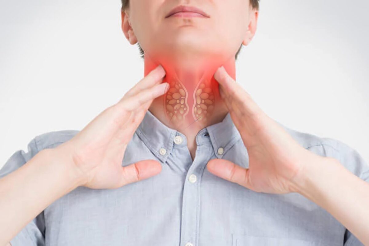 Uống nước cũng nghẹn, dấu hiệu cảnh báo ung thư thực quản - 1