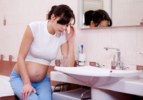 Viêm đường tiết niệu khi mang thai có nguy hiểm? Chuyên gia giải đáp