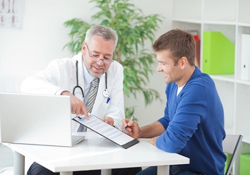 Viêm niệu đạo nam uống thuốc gì? Chuyên gia chia sẻ