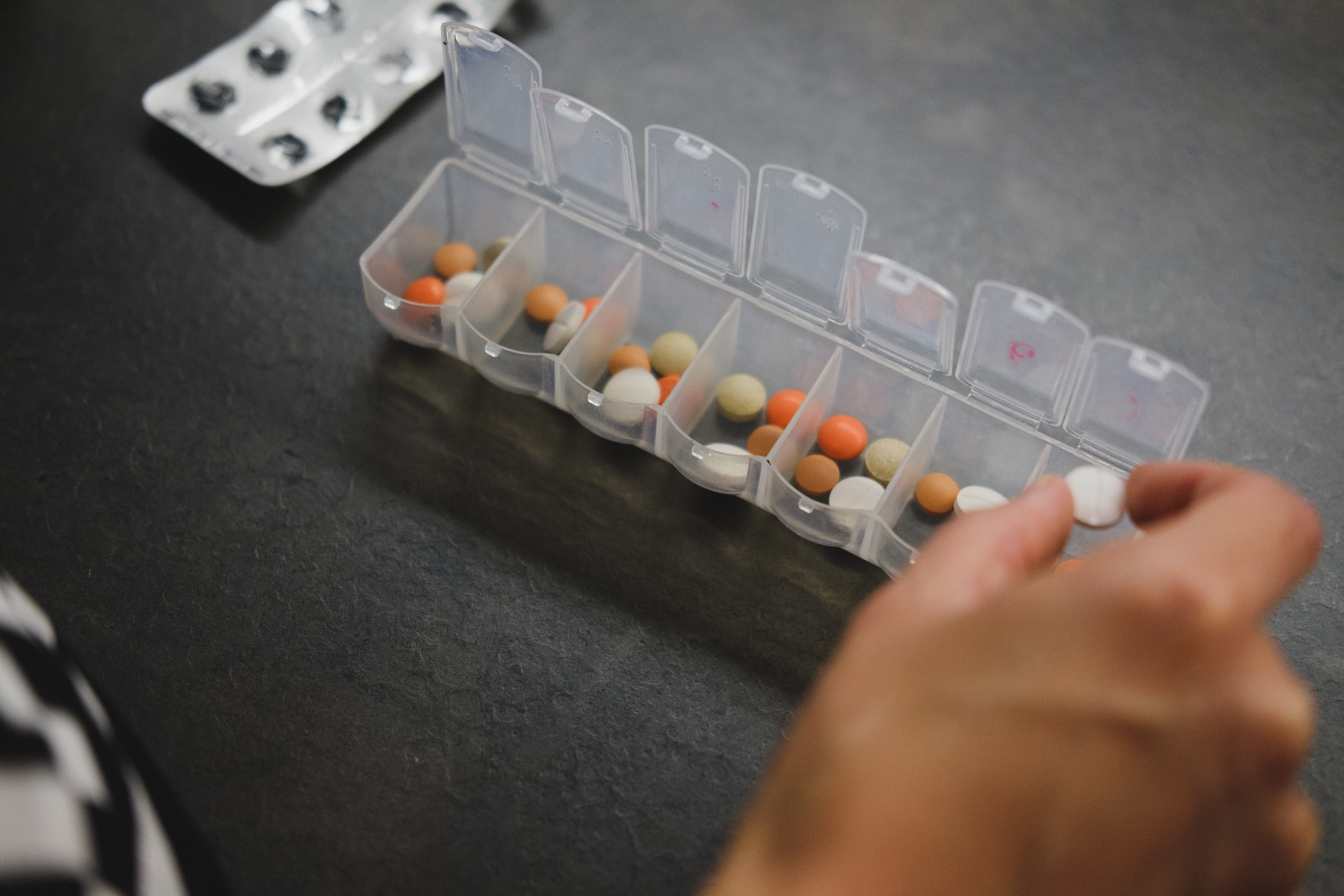 Issue #36: A pioneer in value-based medicine and a pharmaceutical powerhouse trading at a very appealing valuation 🚨