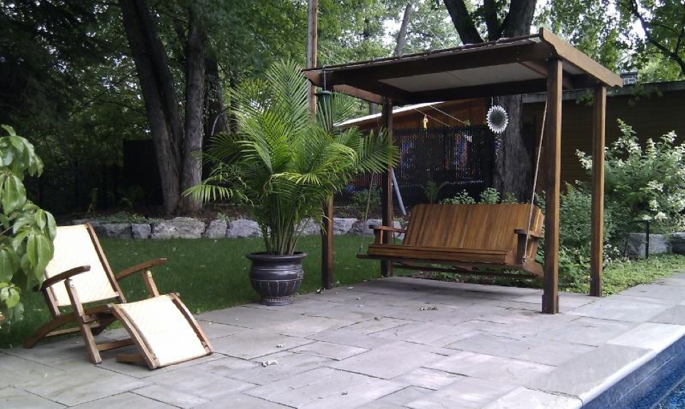 Terrasse piscine en pierre taillée