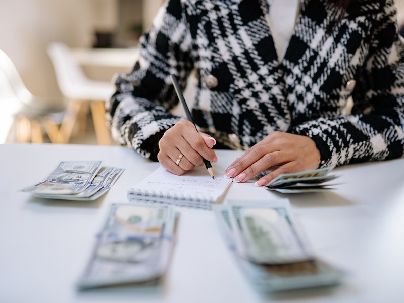 What does it mean to surrender a 403b?