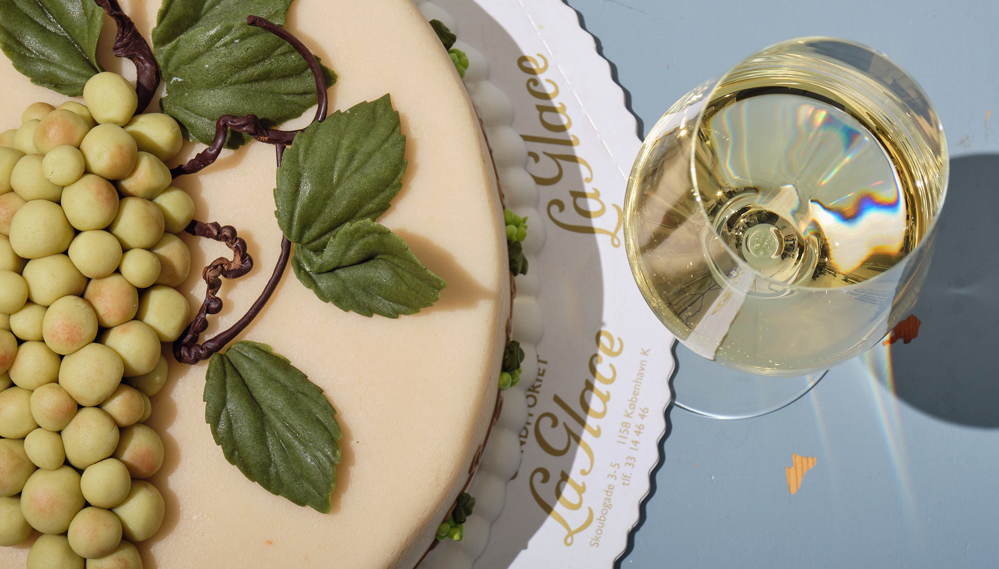 Deltag i konkurrencen og vind en Riesling-lagkage fra Conditori La Glace