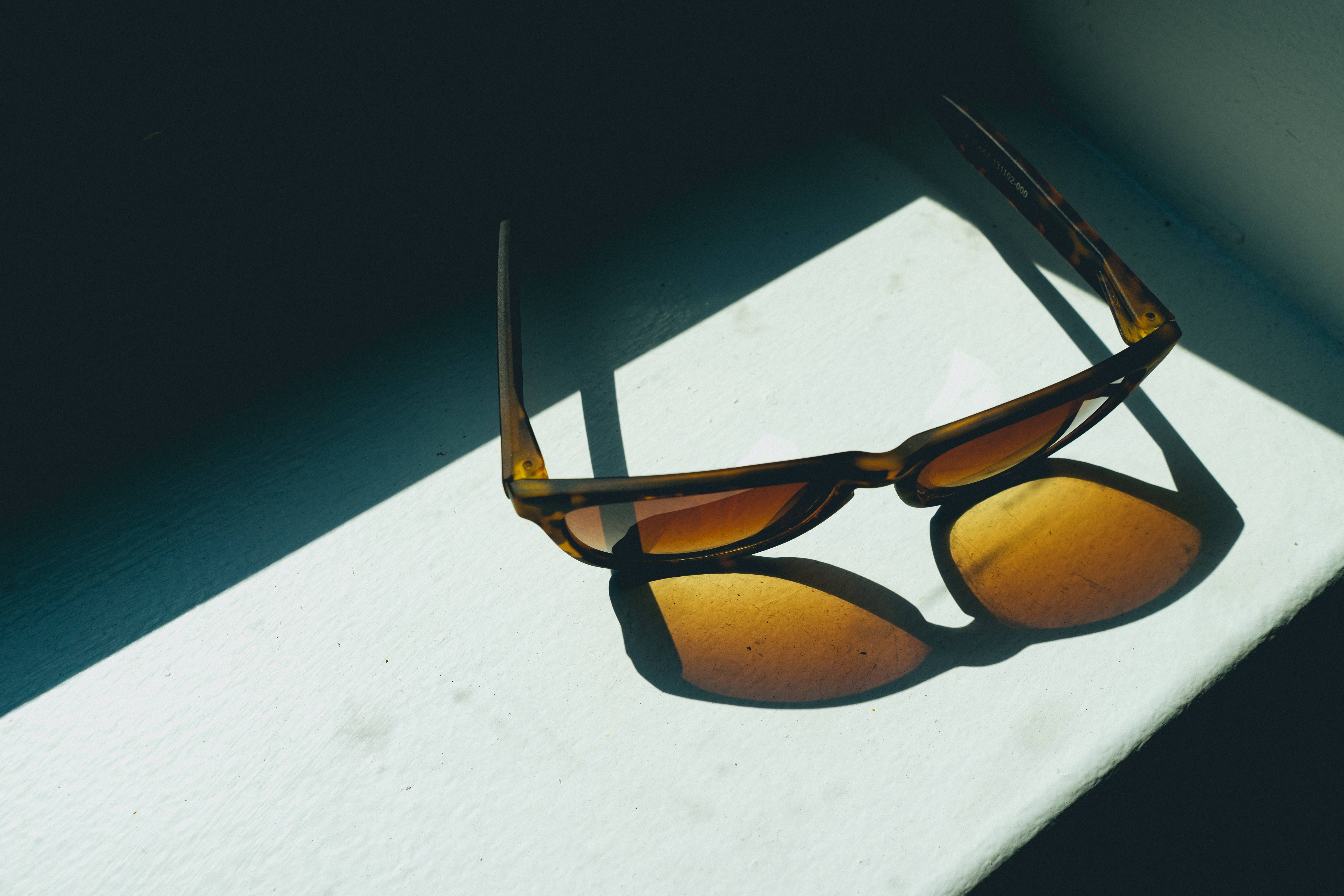 Eyewear Frame Trends: Asia vs Europe