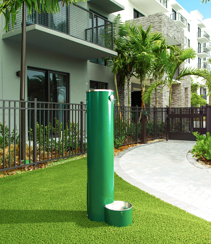 Green Pet fountain